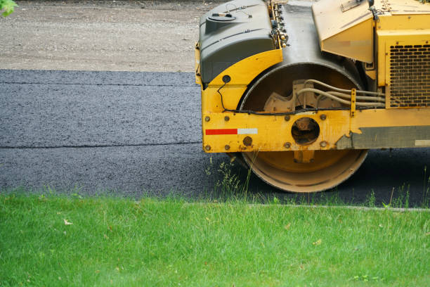 Best Driveway Paving Contractor  in Marianna, FL